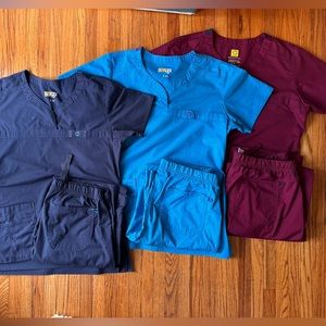 Wonder wink flex scrub sets (3 sets) top & cargo bottoms